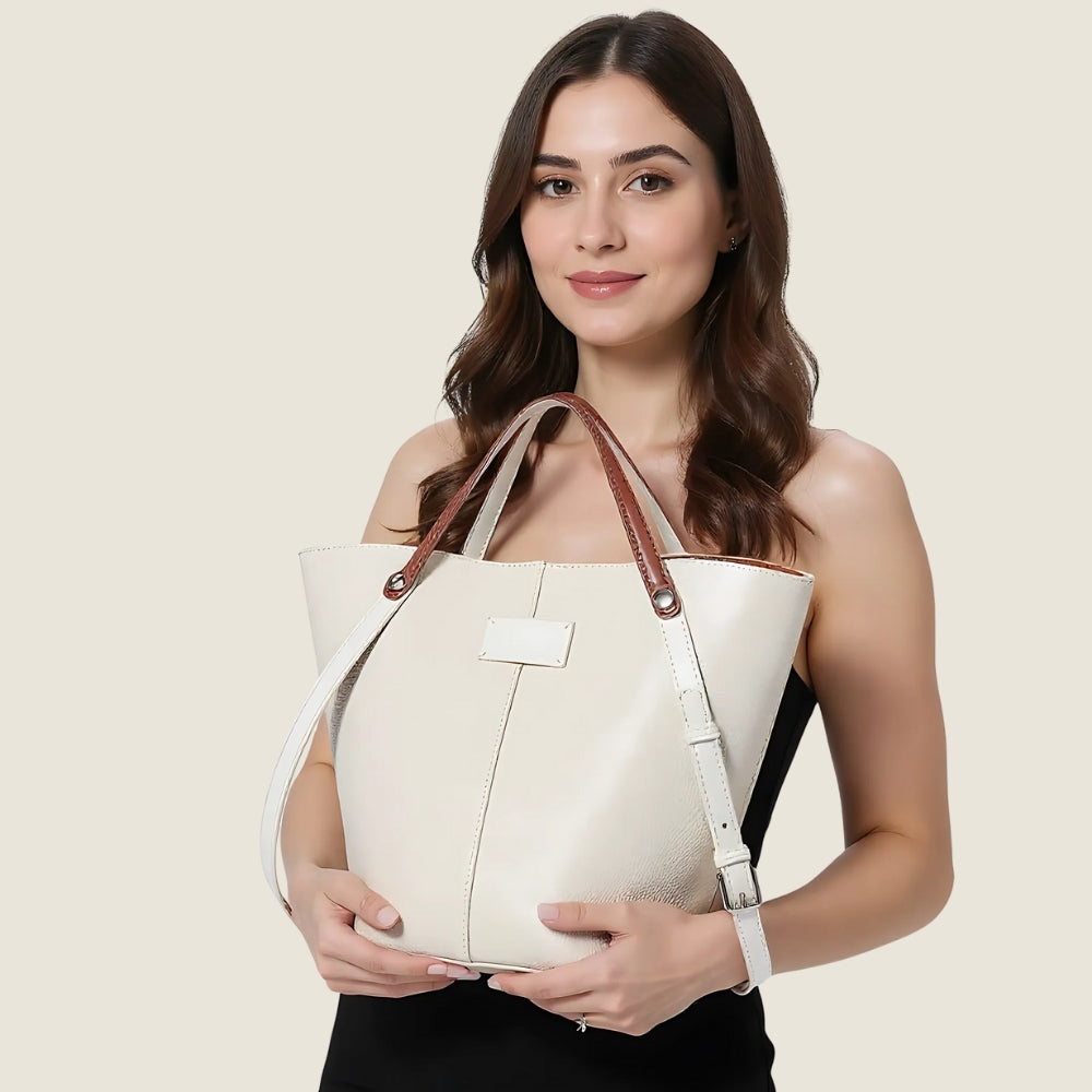 LYRA Tote