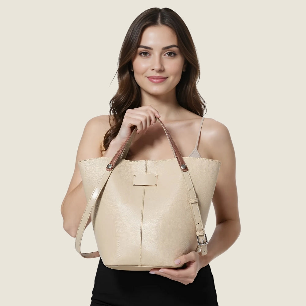 LYRA Tote